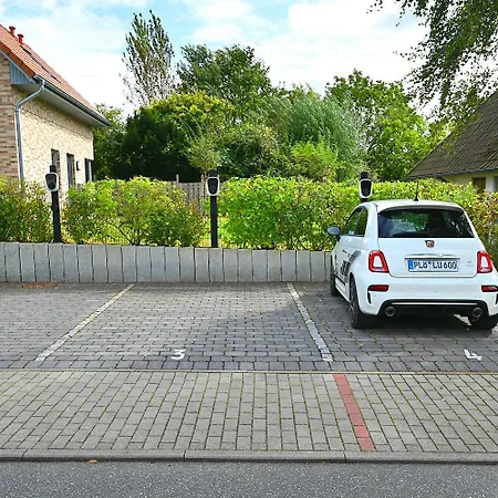 Semesterbostad Strandburg Moewenweg